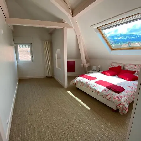 Elegant Duplex De Standing De 230m2 * Ла-Рош-сюр-Форон