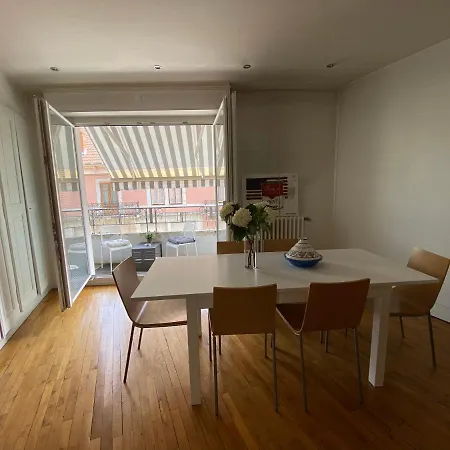Apartment Elegant Duplex De Standing De 230m2 *
