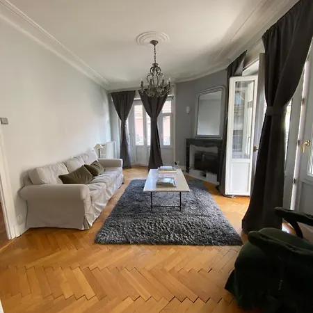 Elegant Duplex De Standing De 230m2 Апартаменты Ла-Рош-сюр-Форон