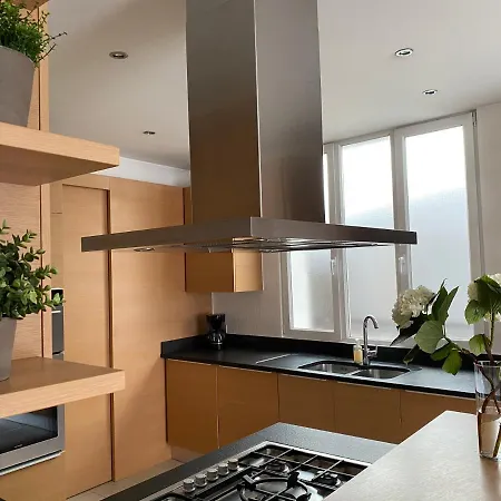 Elegant Duplex De Standing De 230m2 Apartment