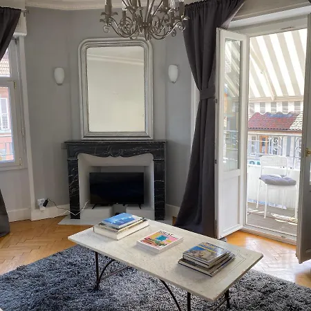 Elegant Duplex De Standing De 230m2