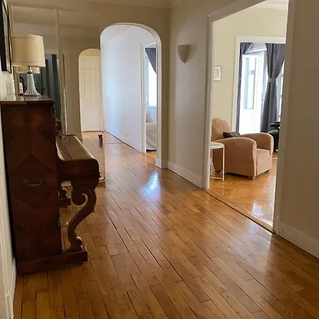 Elegant Duplex De Standing De 230m2 Apartment